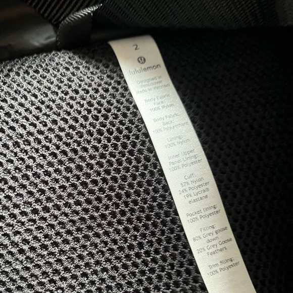 NWT! lululemon Snow Warrior Parka - Size 2 - Picture 2 of 15